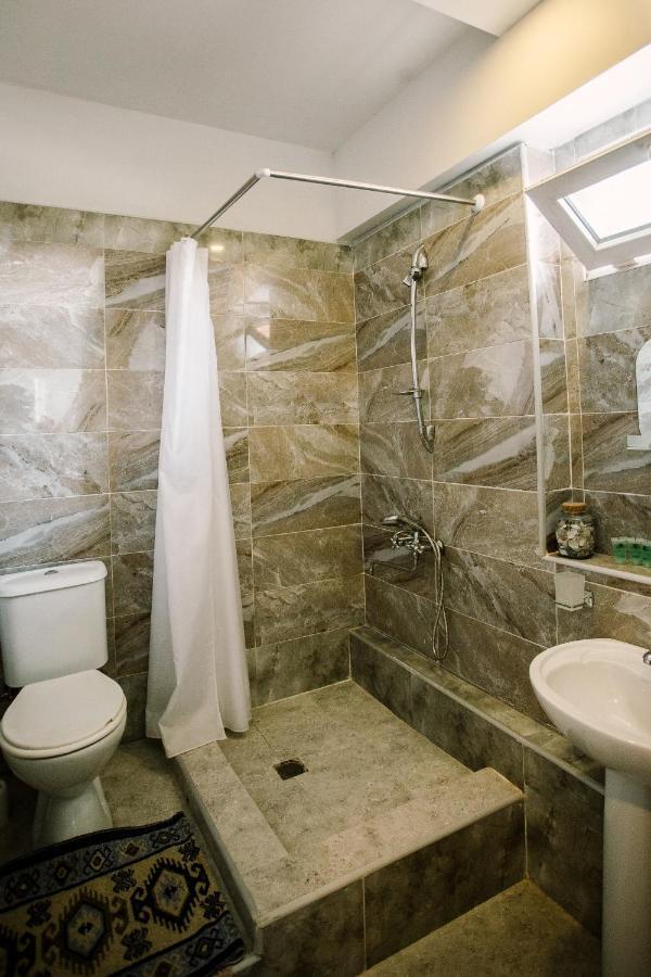 Chateau Dzveli Gavazi Hotel Akhalsopeli  Екстериор снимка